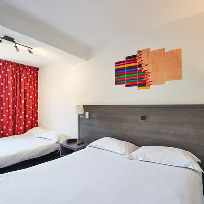 Quadruple classic room