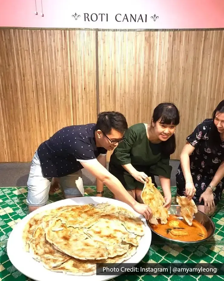 Wonderfood Museum with giant Malaysian roti and curry display – Lexis Suites Penang