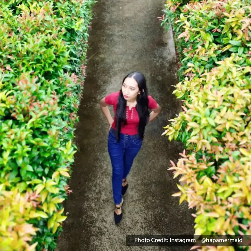 Woman walking through PD Maze in casual attire – Lexis Hibiscus Port Dickson