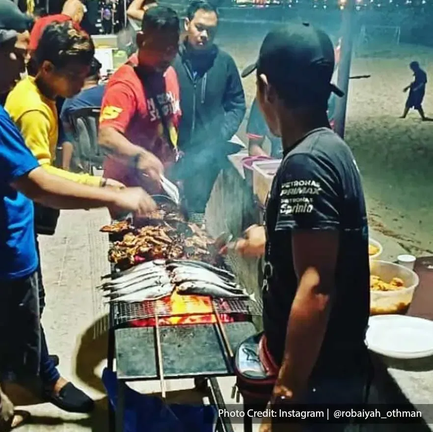You can even enjoy some barbeque by the beach - Lexis Hibiscus