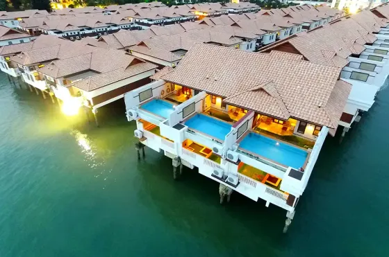 Luxury water villas with private pool, Grand Lexis Port Dickson - Lexis Hotels & Resorts