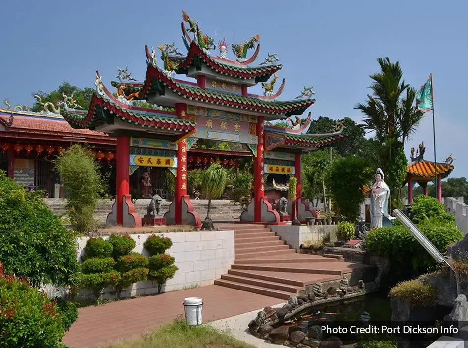 Wan Loong Chinese Temple, attraction nearby Port Dickson