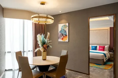 Royal Pool Suite