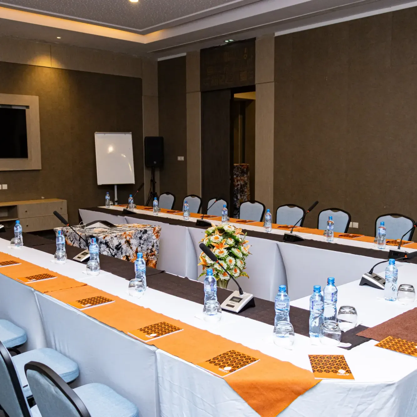 salle de réunion azalai Hotel Ouagadougou