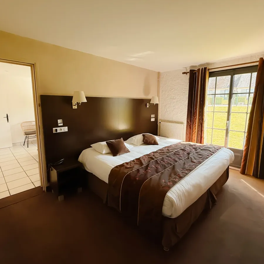 Familiale (4 adultes ou 2 adultes & 3 enfants)