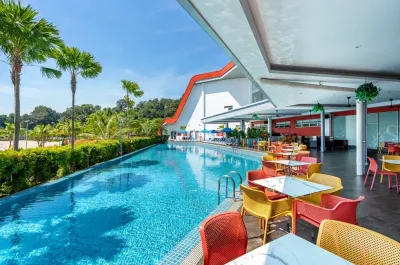 Outdoor roselle coffee house with pool view - Lexis Hibiscus Port Dickson