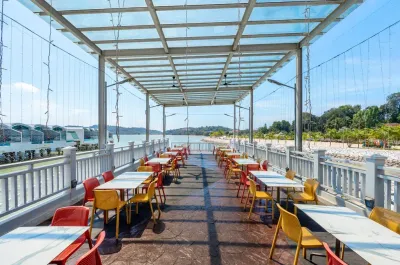 Seaside dining at roselle coffee house - Lexis Hibiscus Port Dickson