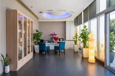 Lexspa reception with welcoming staff – Lexis Hibiscus Port Dickson