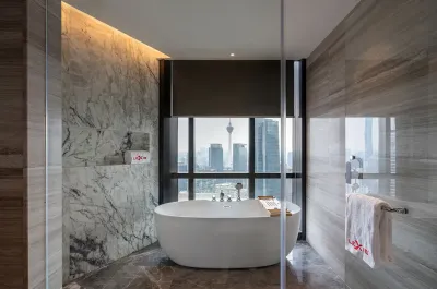 Presidential Pool Suite