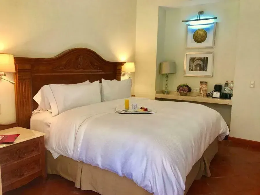 1 King Bed in Governor Suite Dog Friendly at FA Hacienda