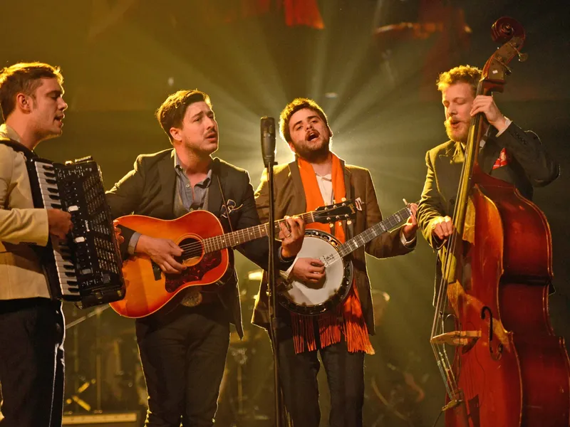 Accomodation Mumford and Sons concert Melbourne