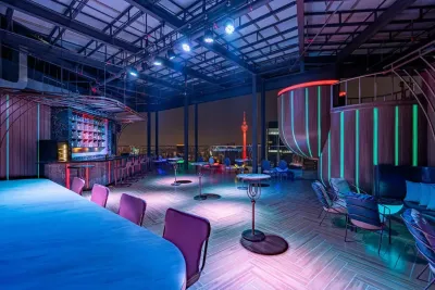 Satellite Restaurant & Bar