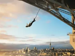 Auckland Harbour Bridge Bungee Jump