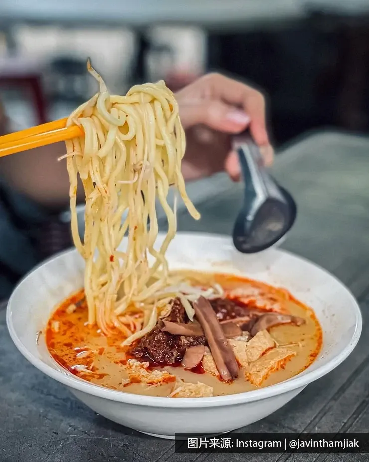 槟城美食: 亚依淡姐妹咖喱面 - 槟城丽昇豪华酒店