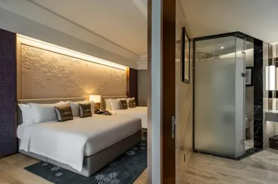 Panorama Pool Club Suite - Twin King