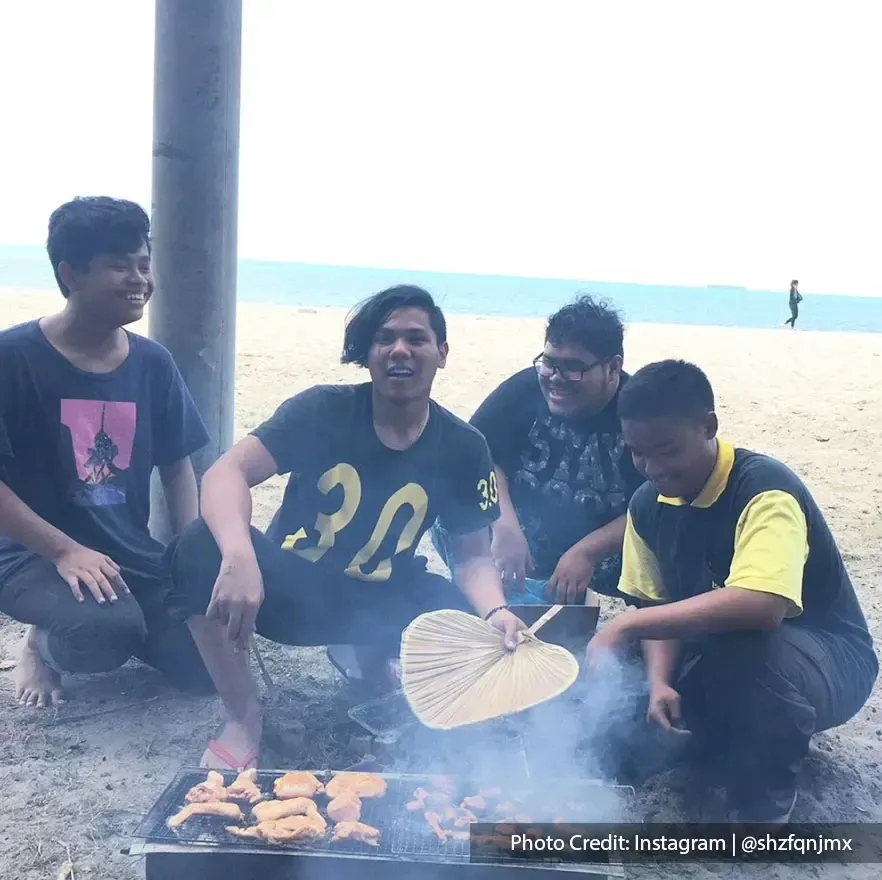 visitors having bbq session for good food