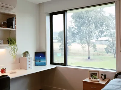 MacFarlane's Hill Bedroom