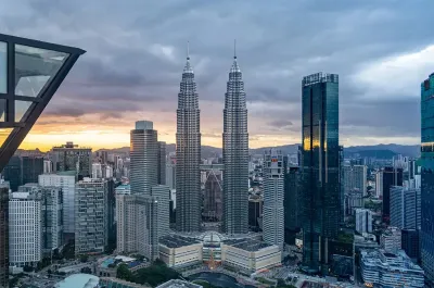 Petronas Twin Towers near Imperial Lexis 5 star Getaway in Kuala Lumpur