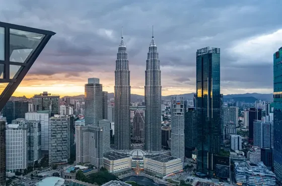 Petronas Twin Towers near Imperial Lexis 5 star Getaway in Kuala Lumpur