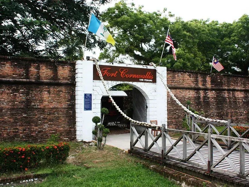 Entrance view of Fort Cornwallis, Penang - Lexis Suites Penang