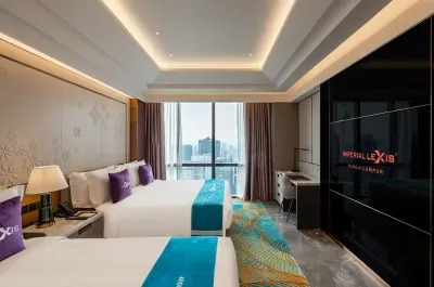 Presidential Pool Suite