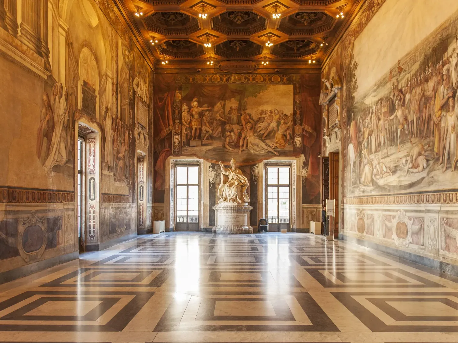 Capitoline Museums near Thompson Rome